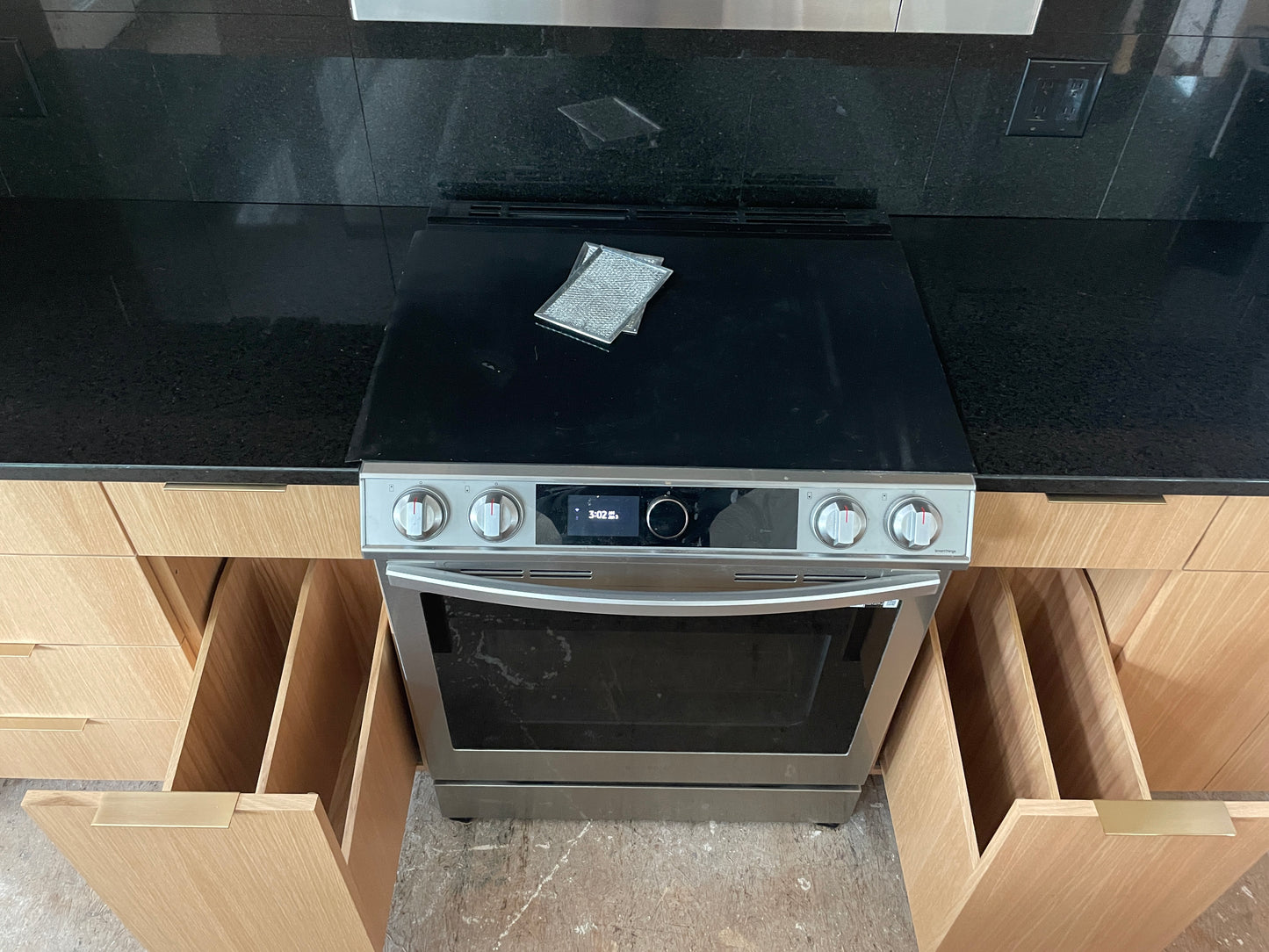 Bakeware Organizer 12" Wide